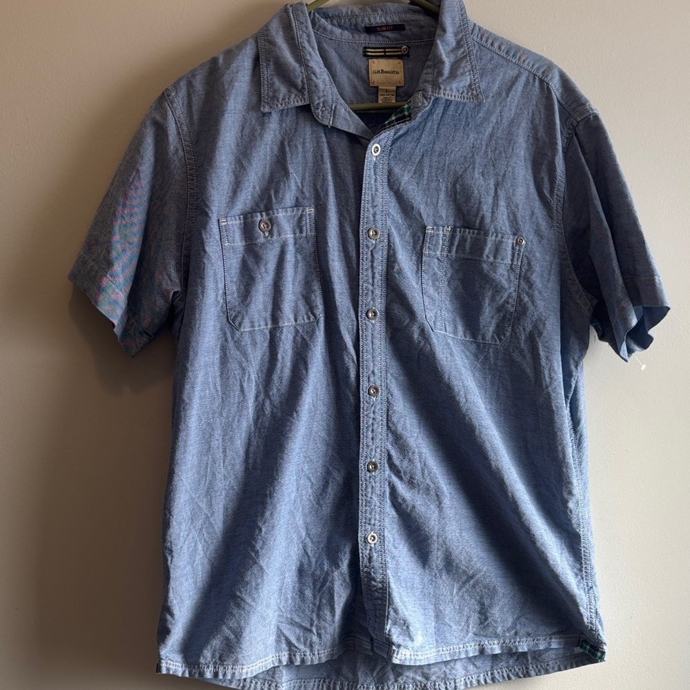 G.H. Bass & Co. Light Blue Casual Button Down Shirt